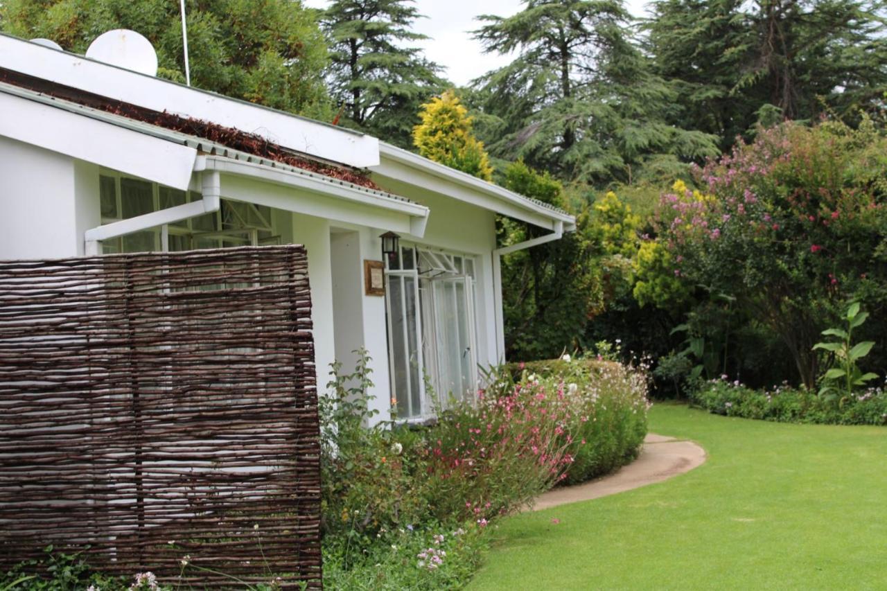 Rosewood Corner, Clarens Bed and Breakfast Buitenkant foto