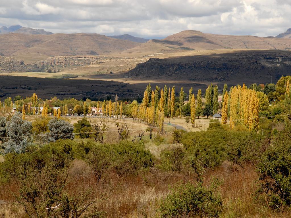 Rosewood Corner, Clarens Bed and Breakfast Buitenkant foto