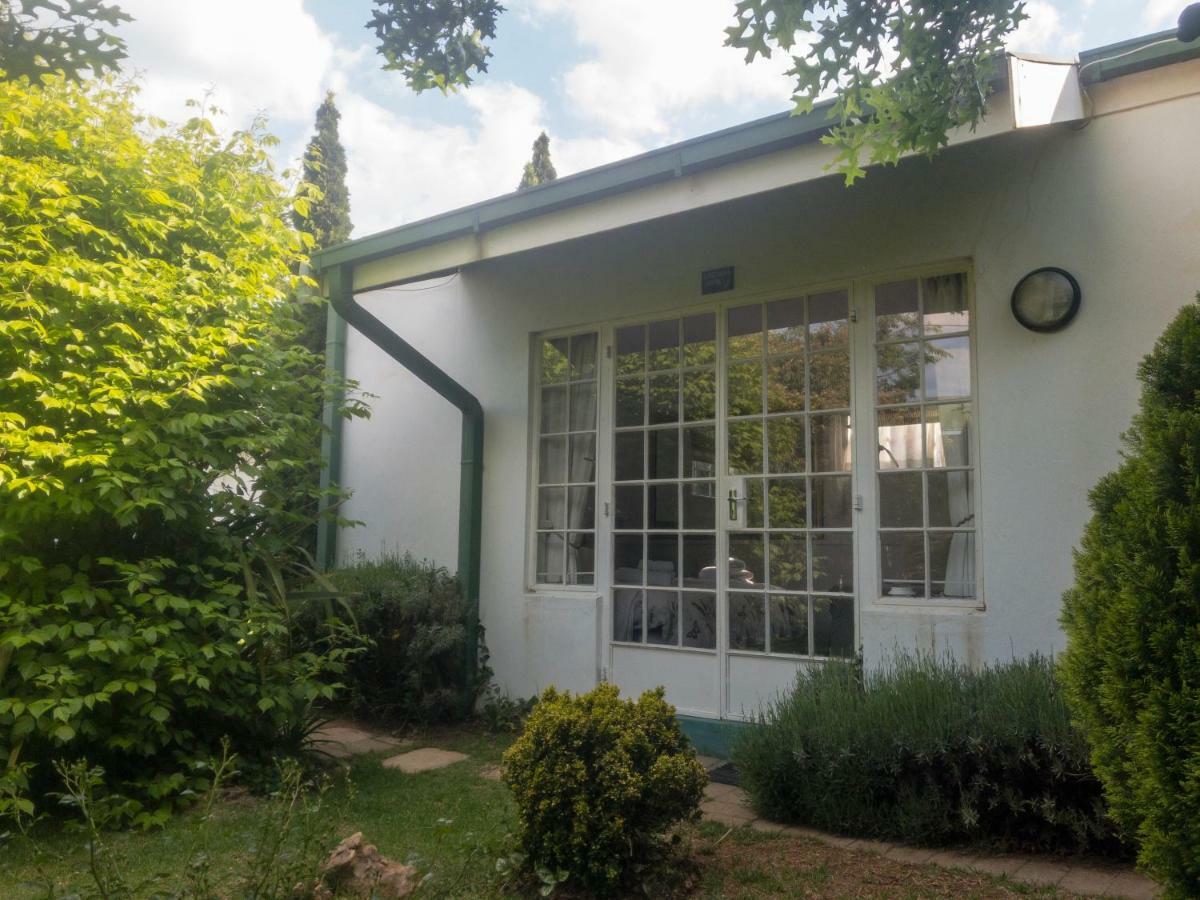 Rosewood Corner, Clarens Bed and Breakfast Buitenkant foto