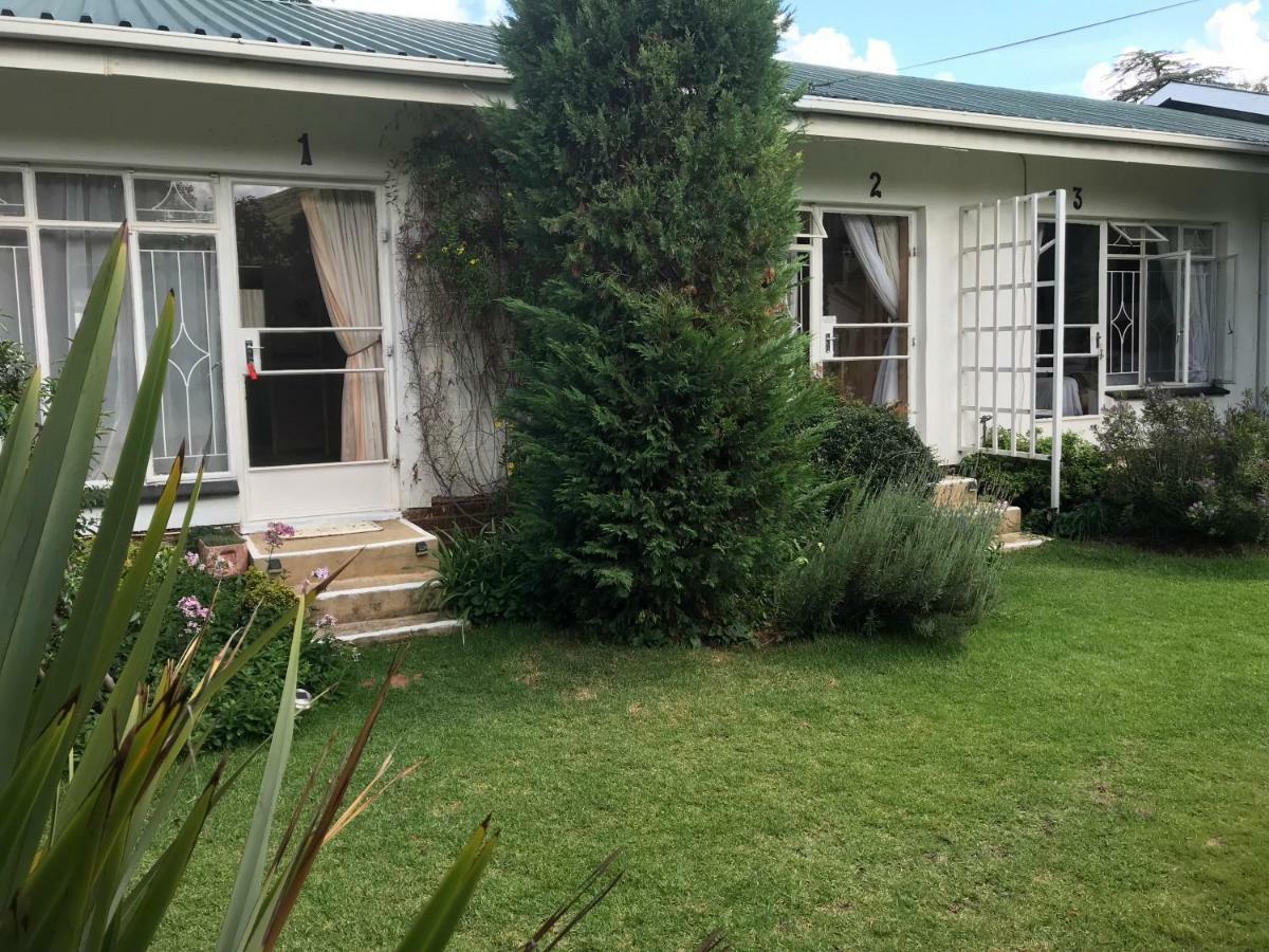 Rosewood Corner, Clarens Bed and Breakfast Buitenkant foto